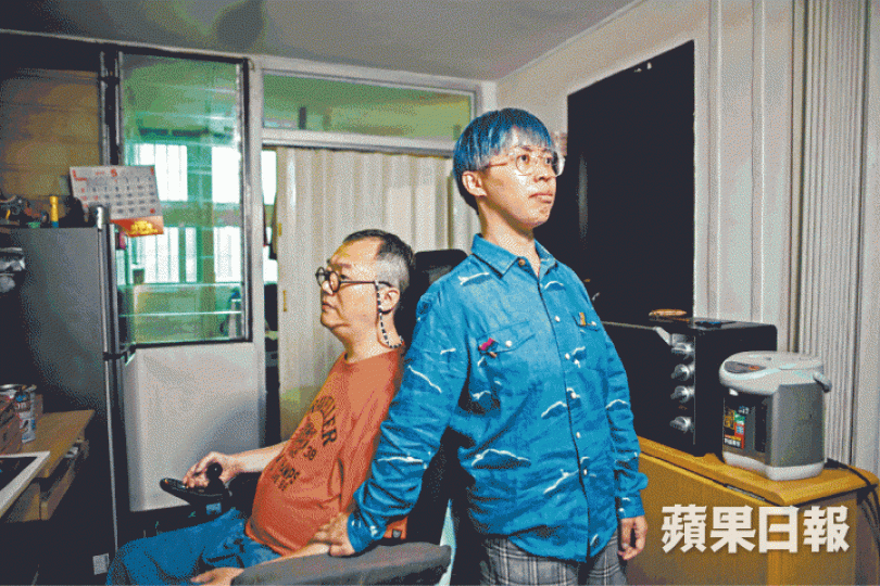 相識十八載,今天依然甜蜜如昔。
相識十八載,今天依然甜蜜如昔。