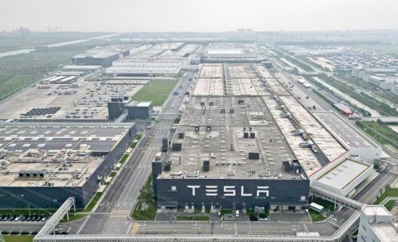 Tesla's "milestone" Shanghai battery factory breaks ground...