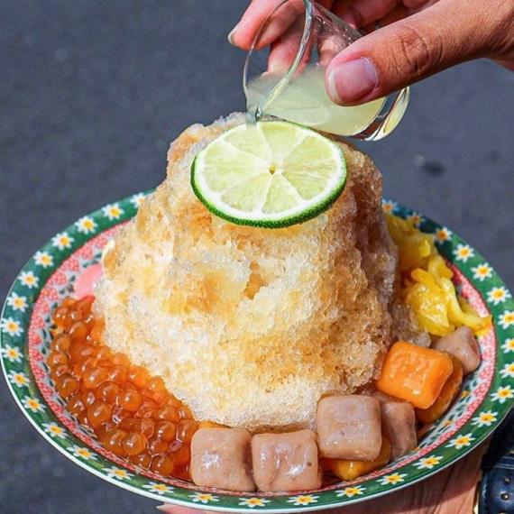 夏天來一碗的冬瓜檸檬剉冰...